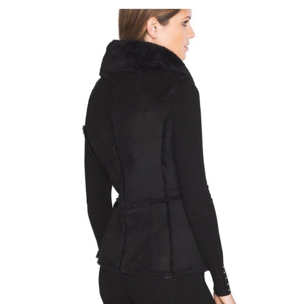 🎉🎉HOST PICK🎉🎉 WHBM Women's Black Faux Fur Vest - Picture 2 of 8